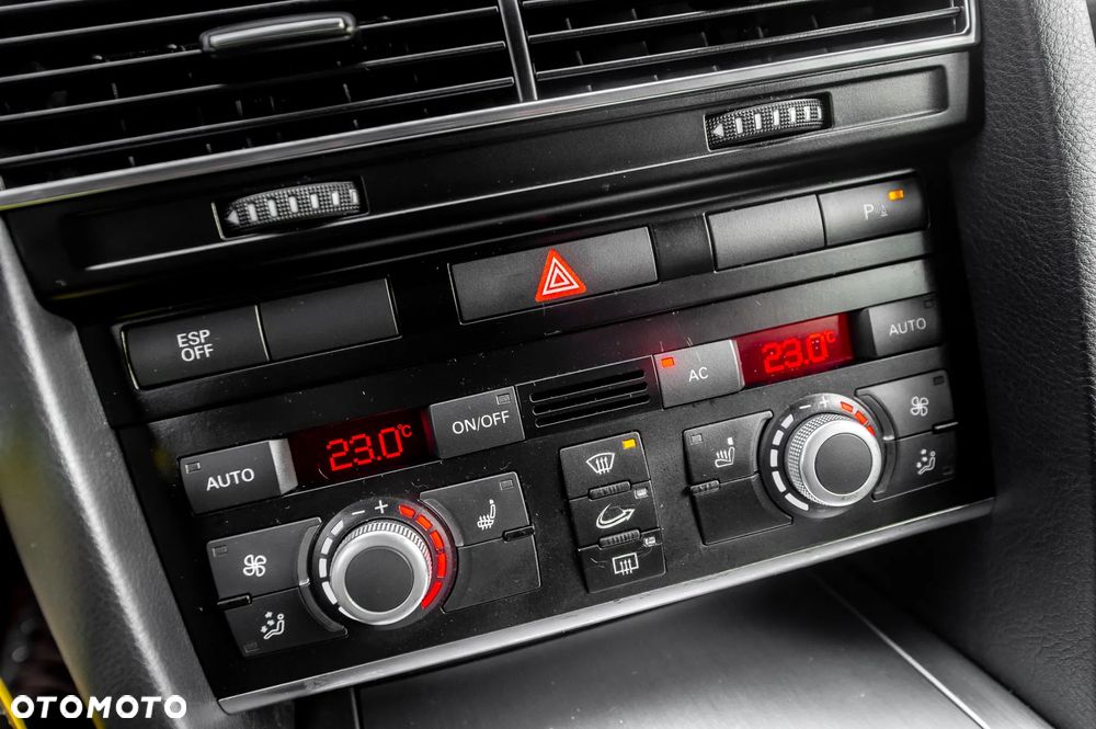 Audi A6 Avant 3.0 TDI DPF quattro tiptronic - 29