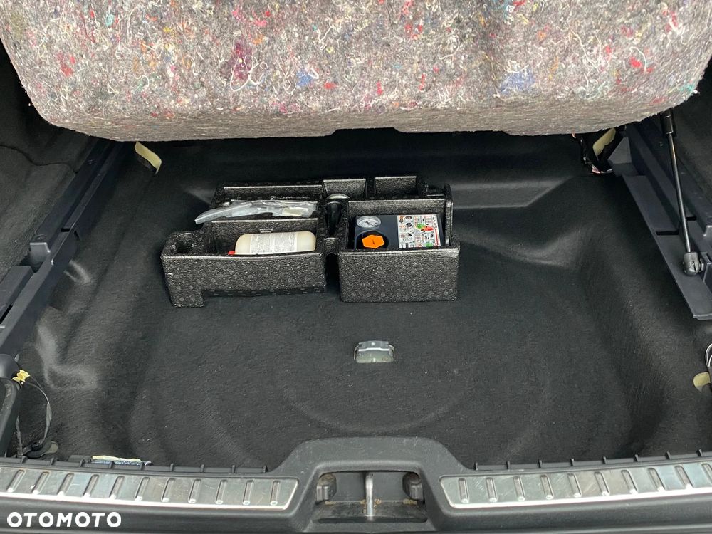 Volvo V90 D4 Momentum - 31