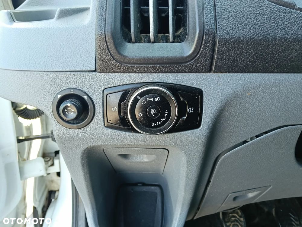 Ford Transit - 13