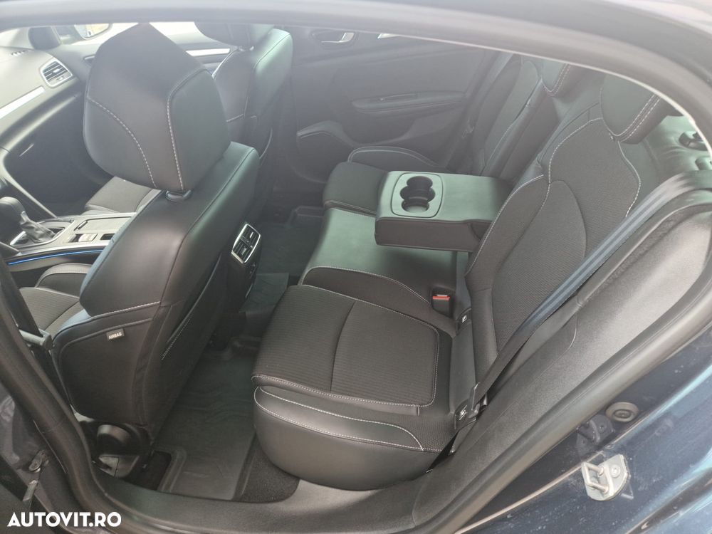Renault Megane TCe 140 EDC GPF Zen - 21