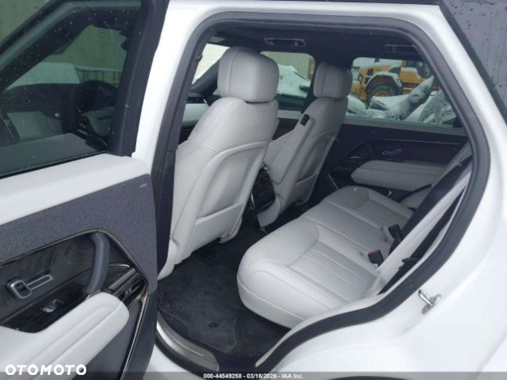 Land Rover Range Rover Sport - 13