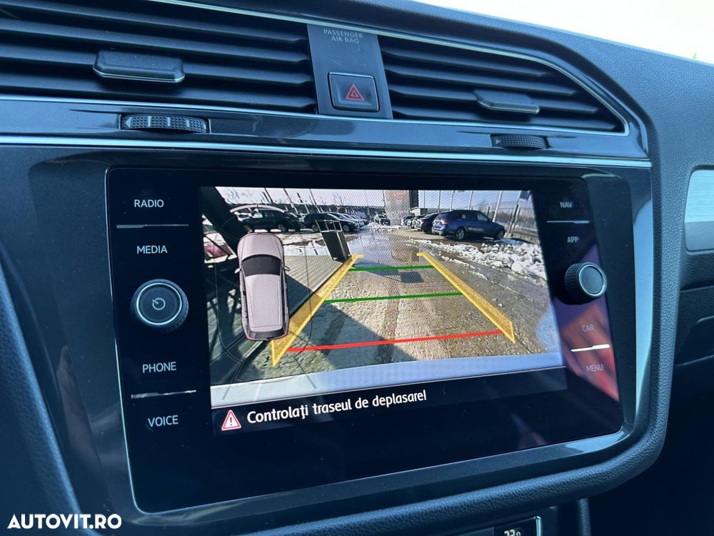 Volkswagen Tiguan - 13