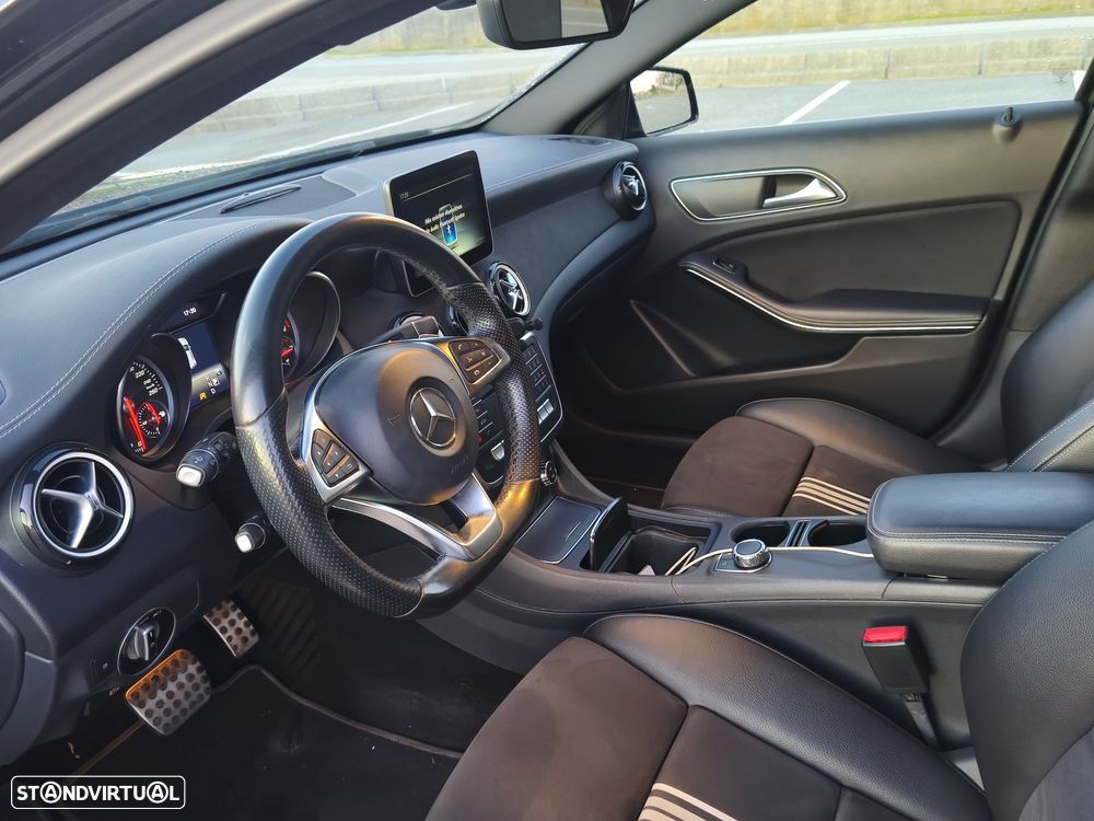 Mercedes-Benz GLA 220 d 4Matic 7G-DCT AMG Line - 30