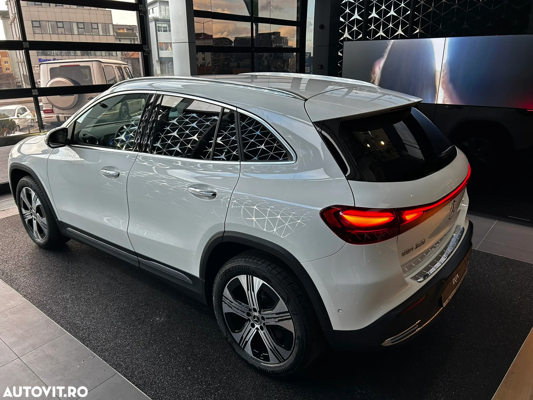 Mercedes-Benz EQA - 4