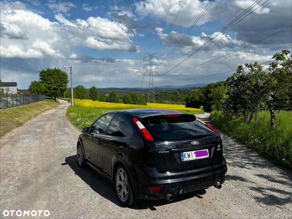 Ford Focus - 1