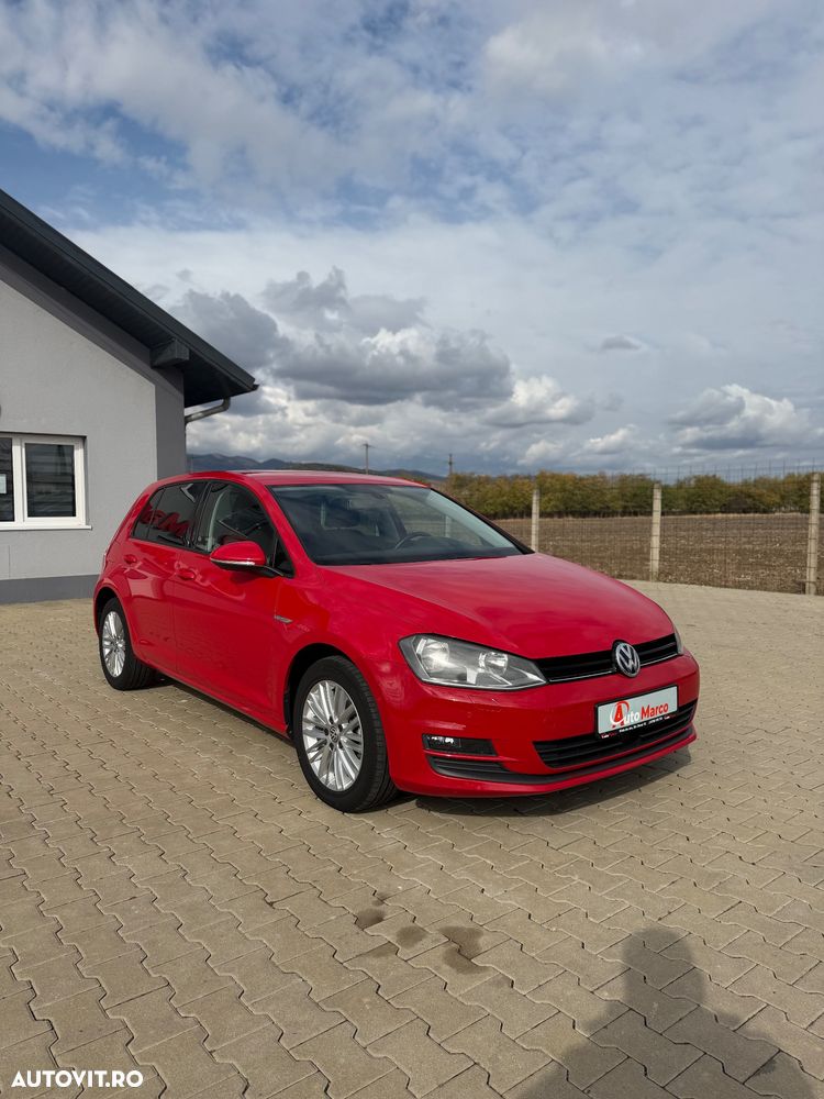 Volkswagen Golf - 2