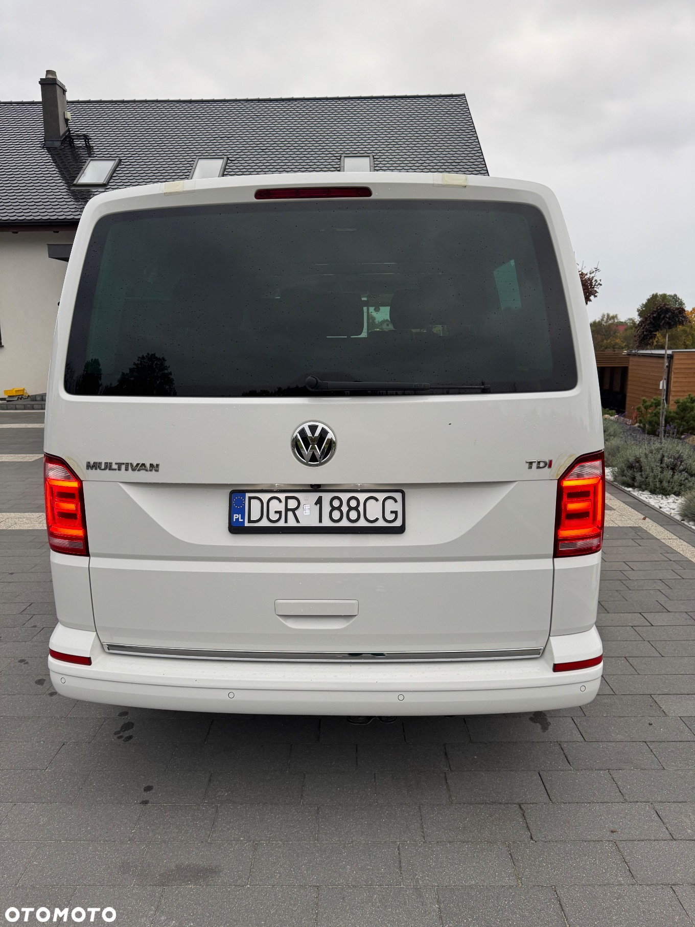 Volkswagen Multivan - 7