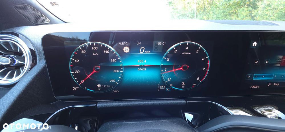 Mercedes-Benz GLA 180 AMG Line - 24