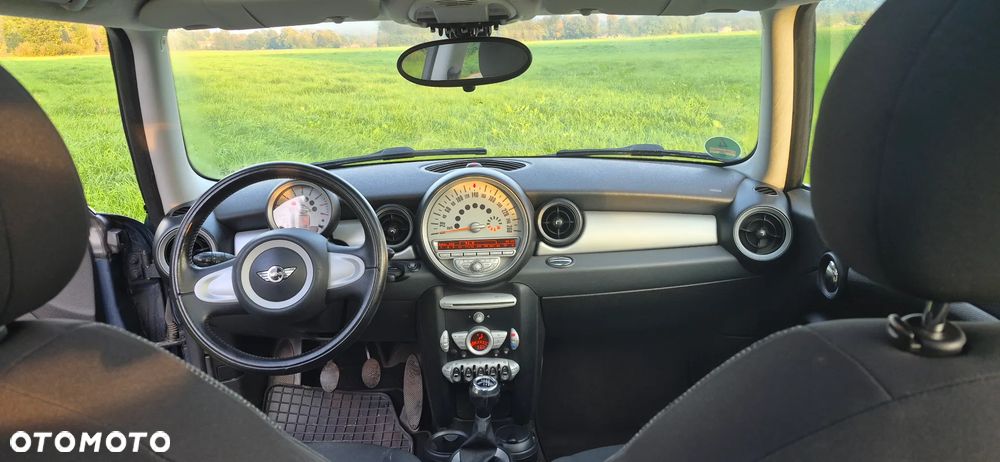 MINI Cooper Standard - 6