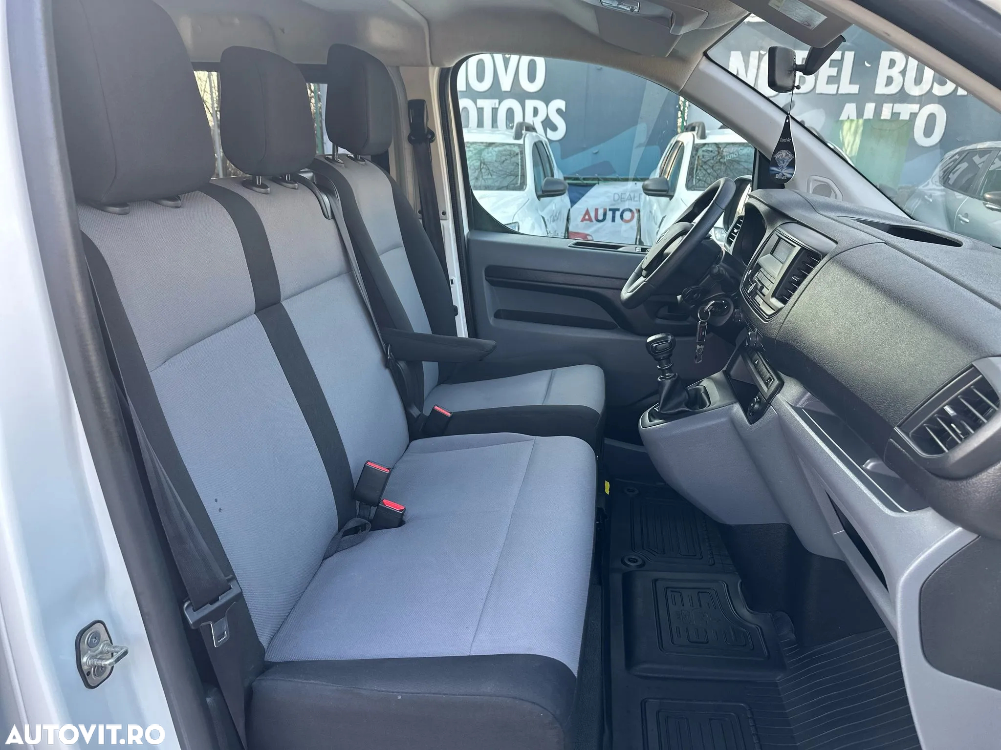 Toyota Proace Verso 1.5 D-4D 120CP 8+1 L2H1 Base - 11