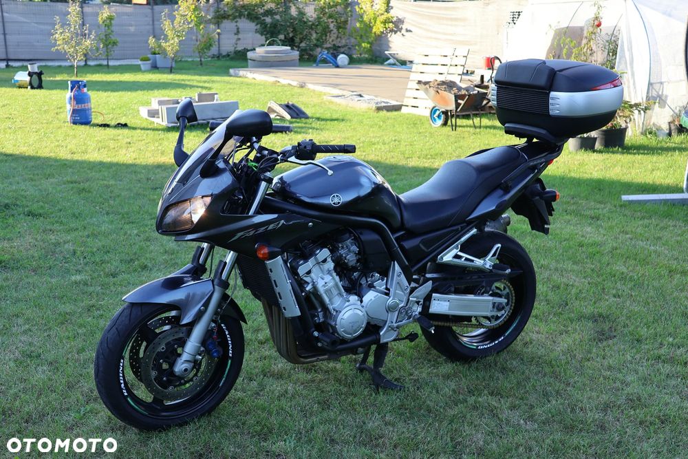 Yamaha FZS - 7