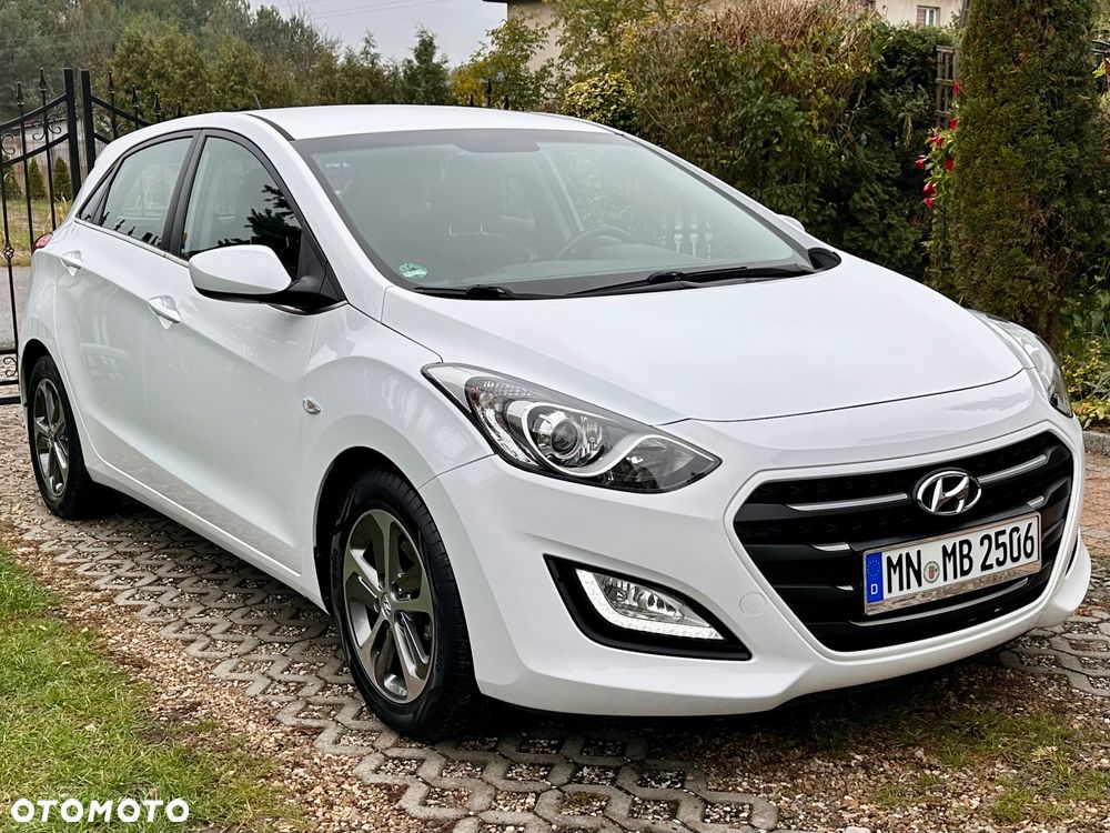 Hyundai i30 1.4 YES - 12