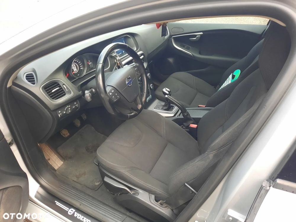 Volvo V40 - 17