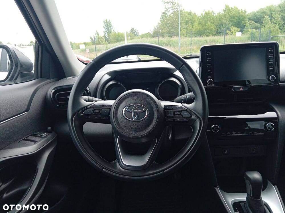 Toyota Yaris Cross Hybrid 1.5 Comfort 4x4 - 16