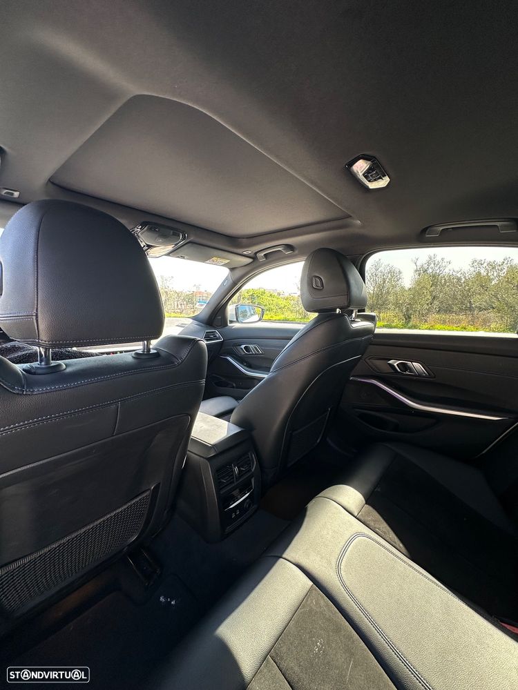 BMW 330 e Pack M Auto - 10