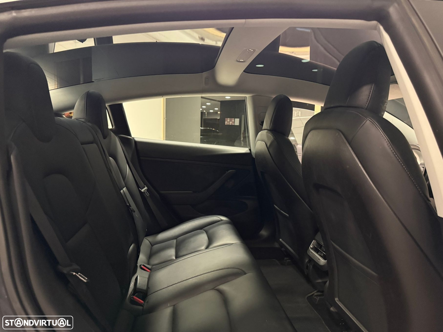 Tesla Model 3 Long-Range Dual Motor AWD - 36