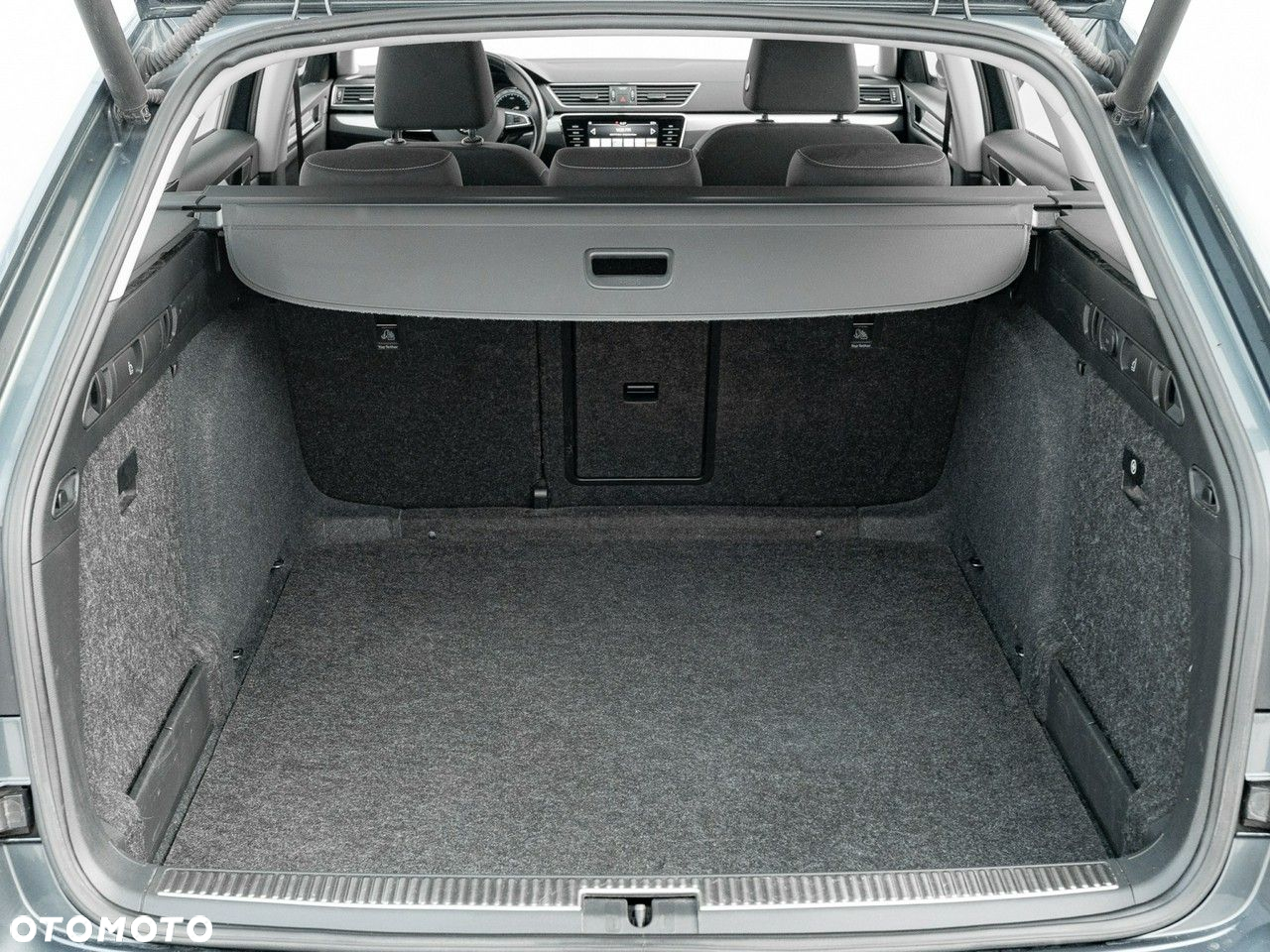 Skoda Superb 2.0 TDI Ambition DSG - 27