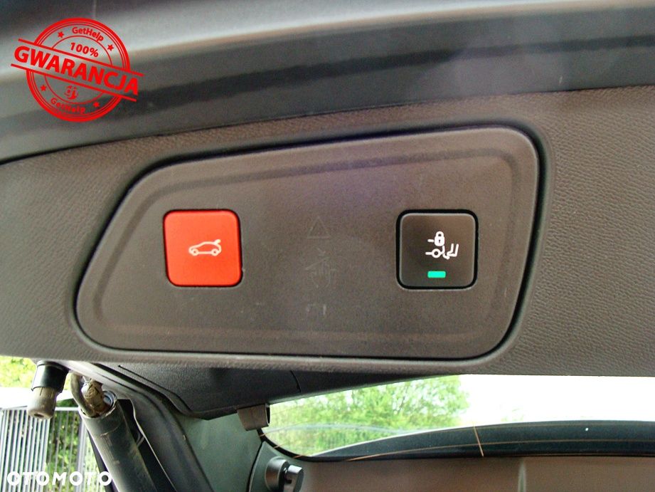 Peugeot 3008 1.6 PureTech Hybrid4 PHEV Allure Pack S&S EAT8 - 29