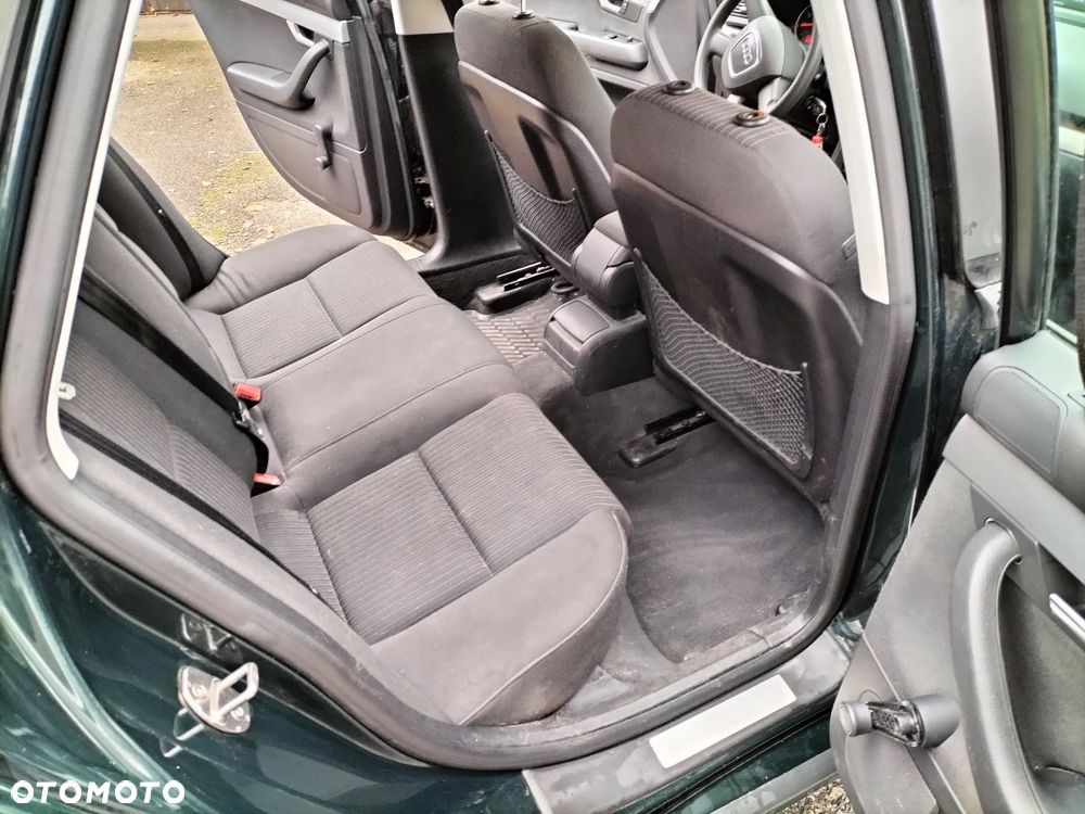 Audi A4 Avant 1.8 T quattro - 11