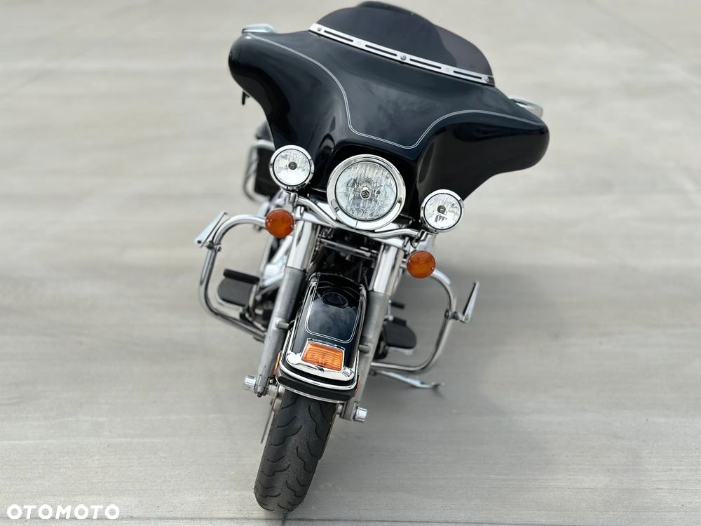Harley-Davidson FLHT Electra Glide Standard - 2