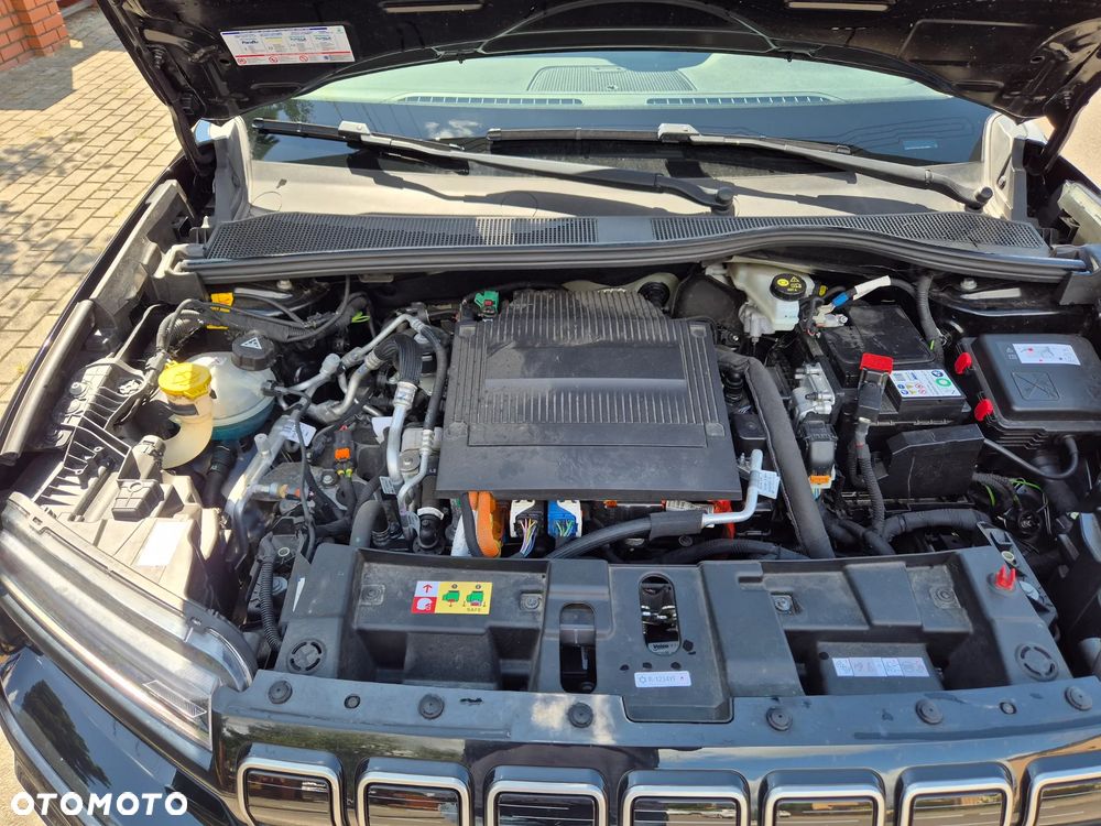 Jeep Avenger Summit+ - 12