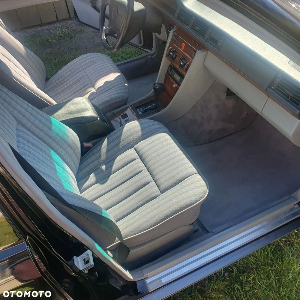 Mercedes-Benz W124 (1984-1993) - 14