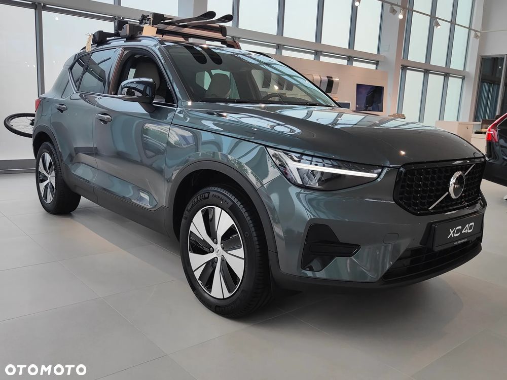 Volvo XC 40 B3 Plus Dark