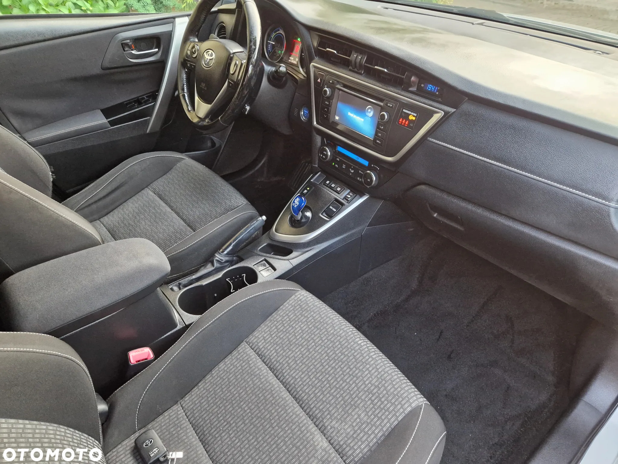 Toyota Auris 1.8 HSD Prestige - 9