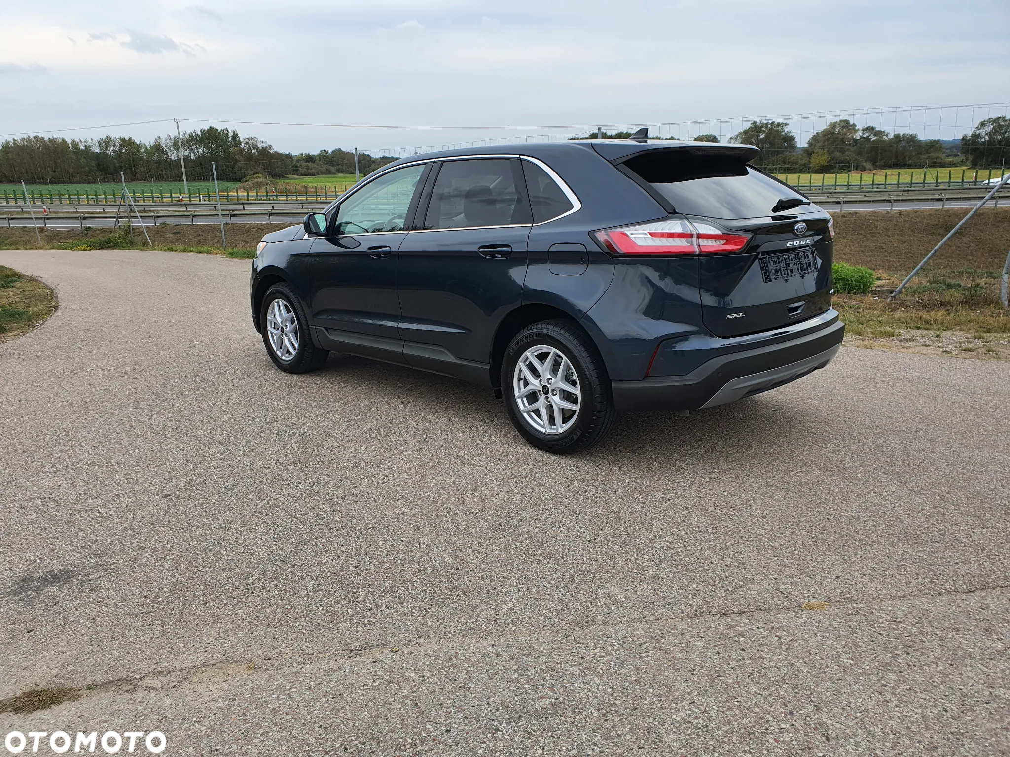 Ford Edge - 12