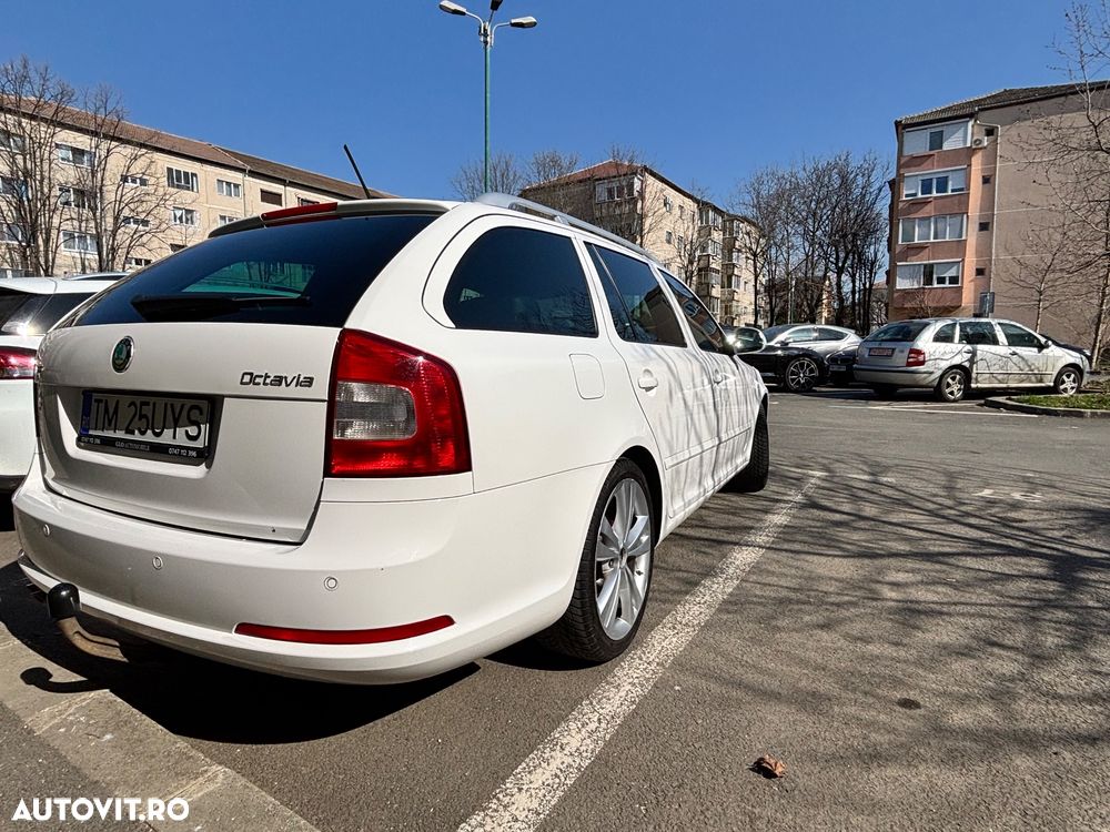 Skoda Octavia 2.0 TDI DPF DSG RS - 5
