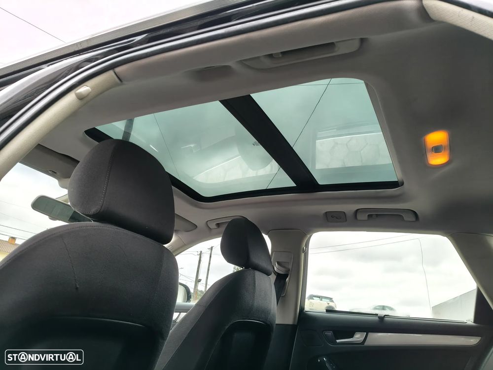 Audi A4 Avant 2.0 TDi Advance - 9