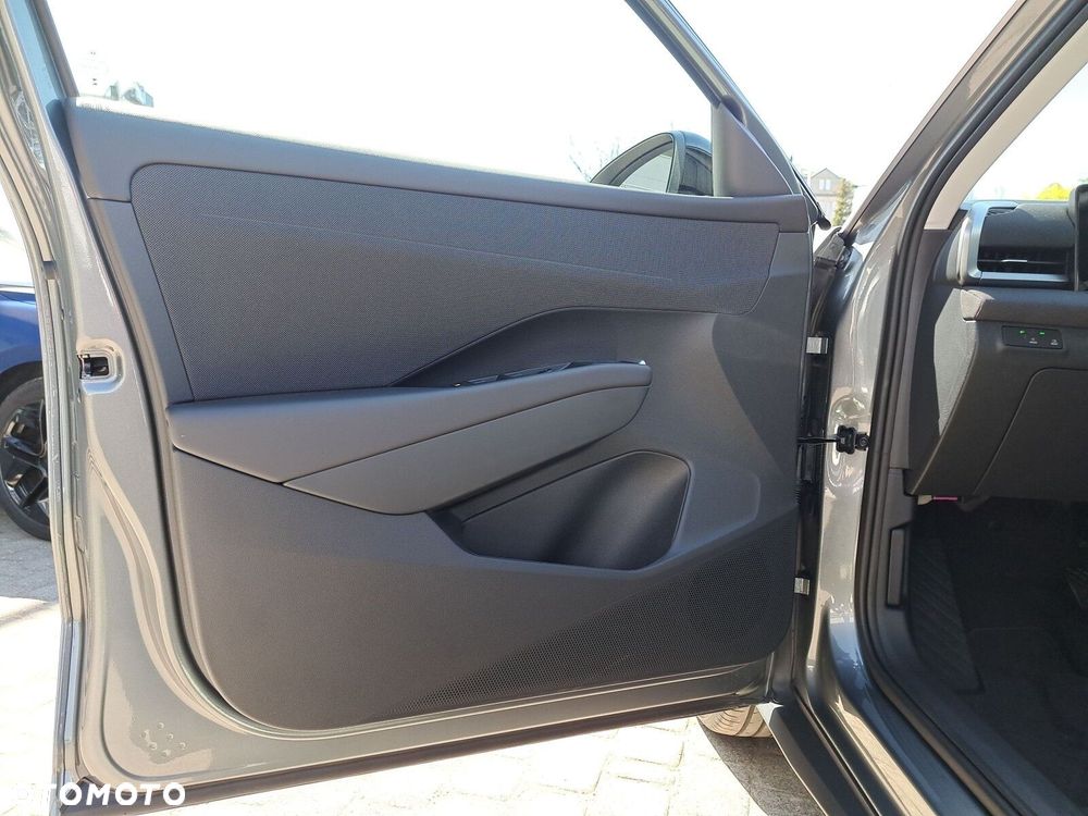 Volkswagen T-Roc 1.5 eTSI Life DSG - 12