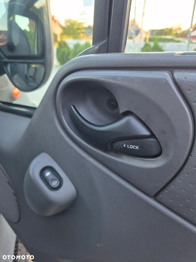 Ford Transit - 15