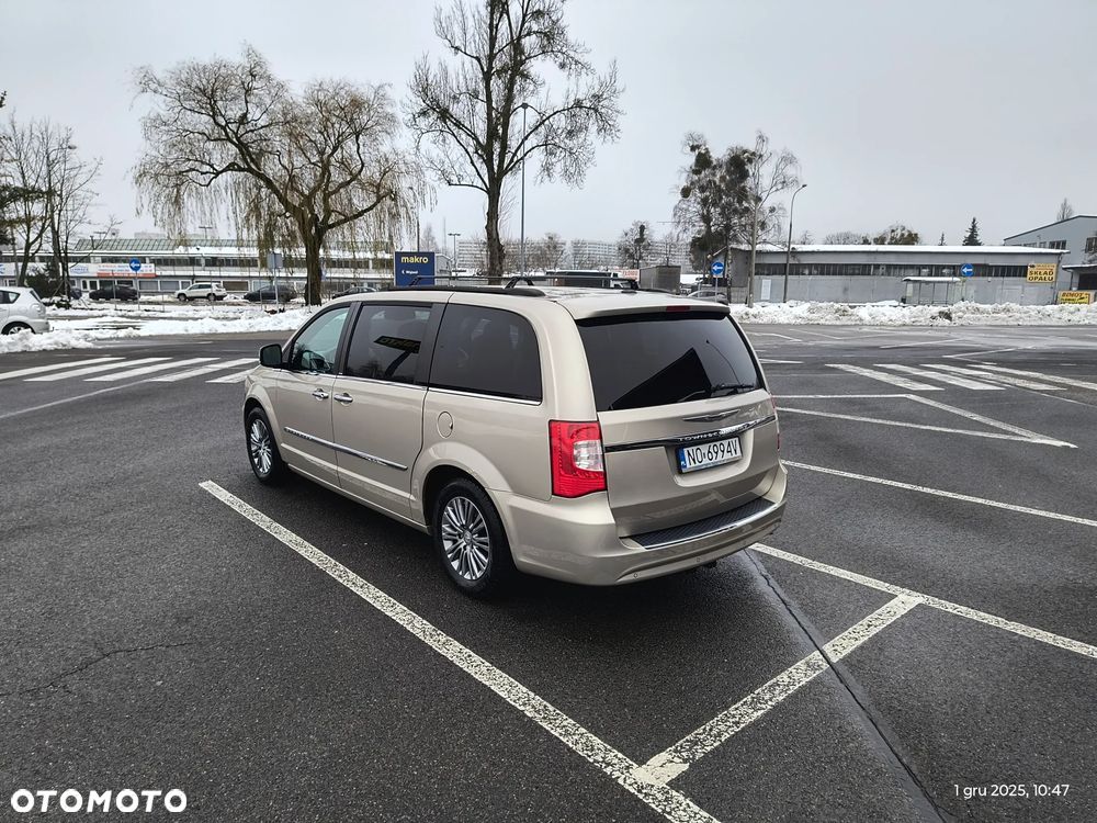 Chrysler Town & Country 3.6 Limited - 2