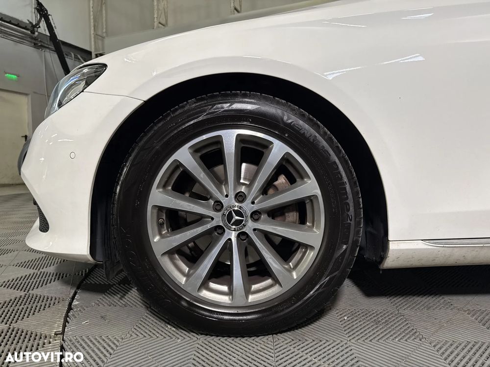 Mercedes-Benz E - 14