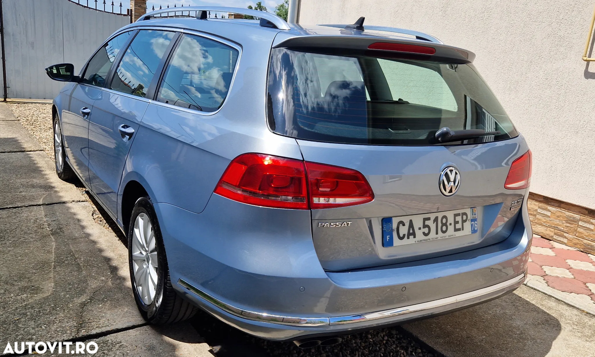 Volkswagen Passat Variant 2.0 TDI Blue TDI Comfortline - 2
