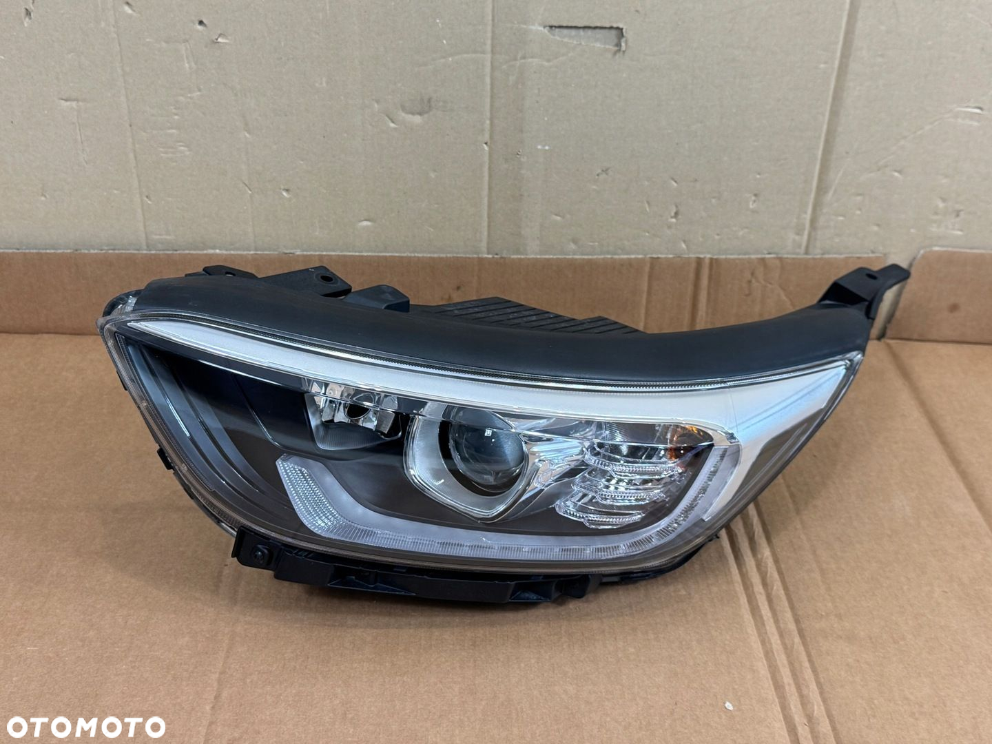 KIA STONIC 17-20 LAMPA PRZOD LEWA LED LADNA - 2