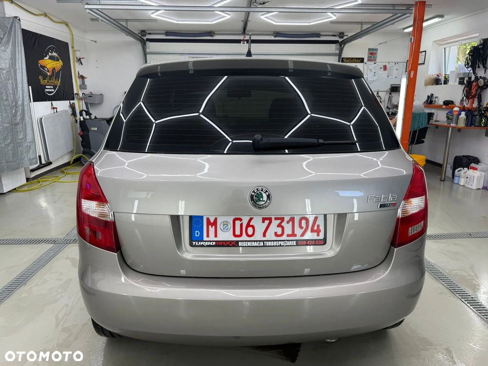 Skoda Fabia - 10