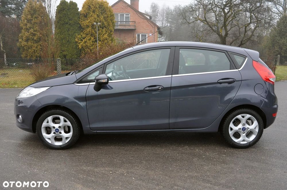 Ford Fiesta 1.4 Autom Titanium - 9