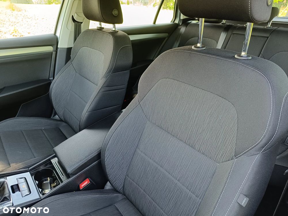 Skoda Superb 2.0 TDI Ambition - 23