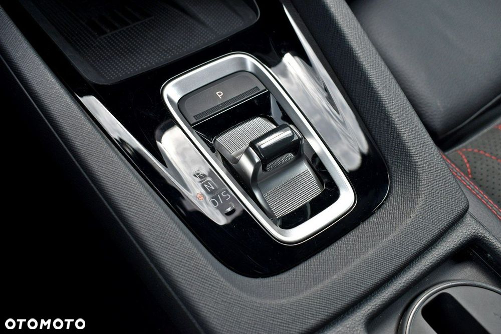 Skoda Octavia 2.0 TSI RS DSG - 31