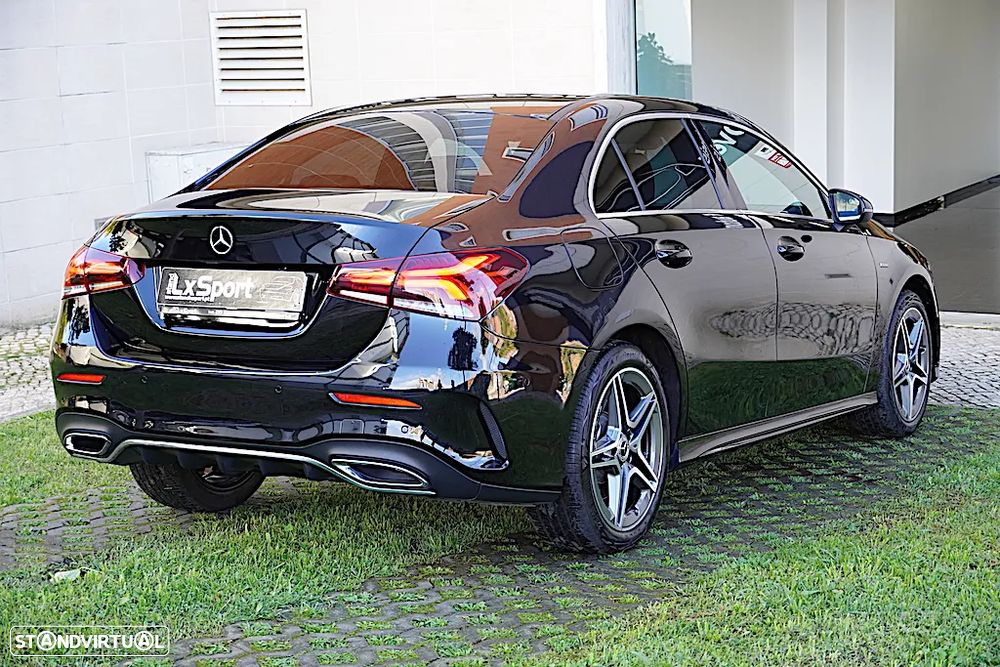 Mercedes-Benz A 250 Limousine e AMG Line - 9