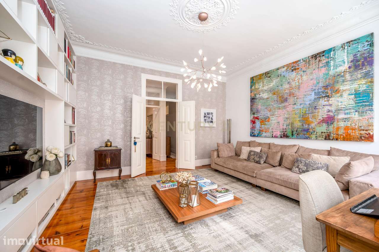Elegância e conforto em Alcântara | T2+2 com suíte, closet e 2 casas - Grande imagem: 4/20
