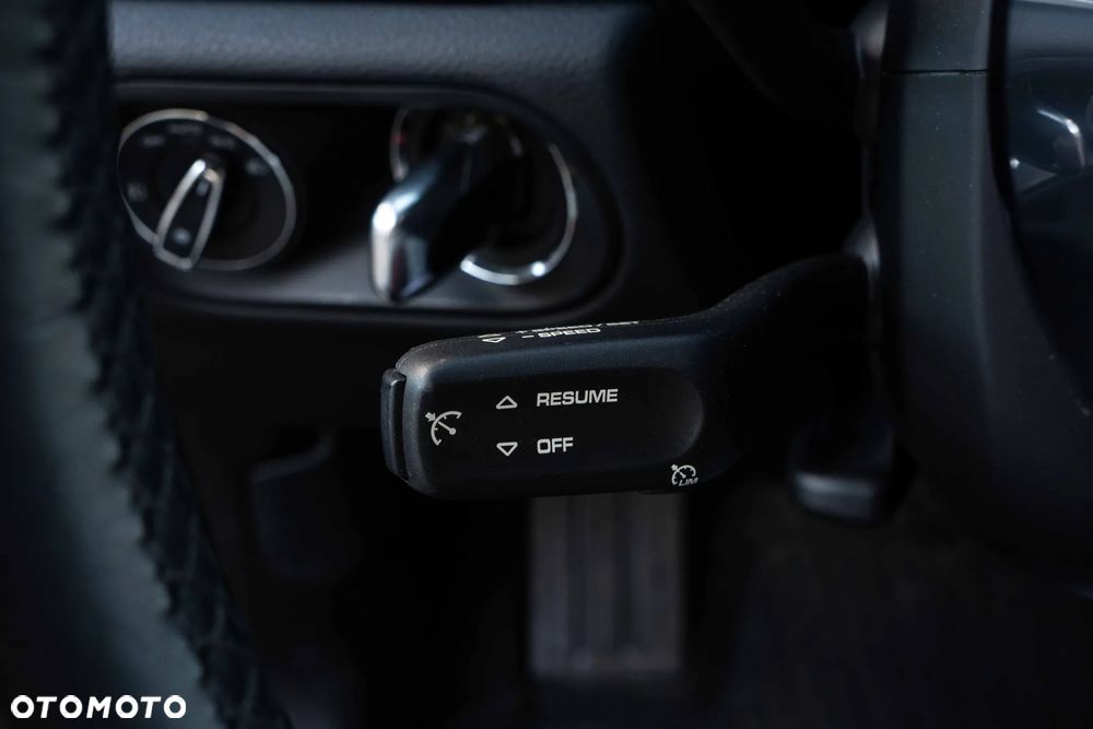 Porsche Macan - 25