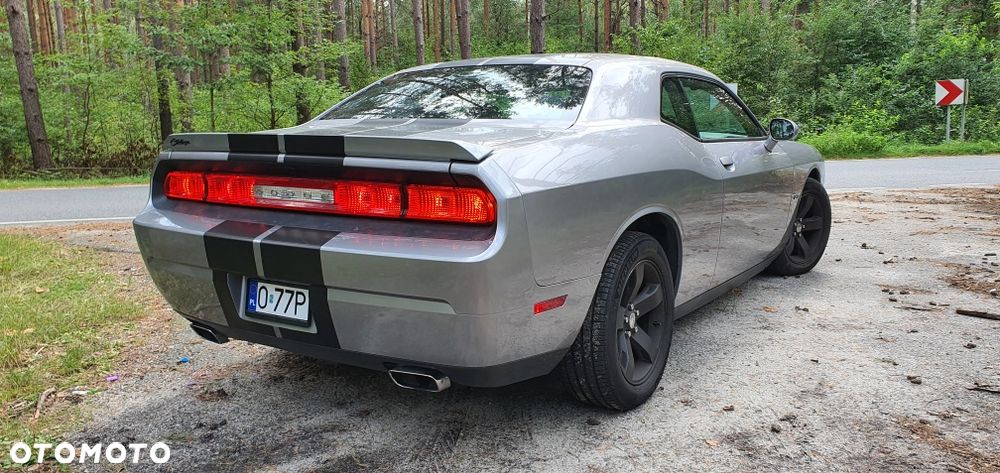Dodge Challenger - 3