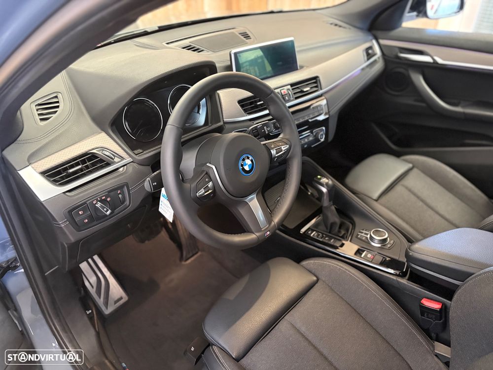 BMW X2 25 e xDrive Pack M - 33