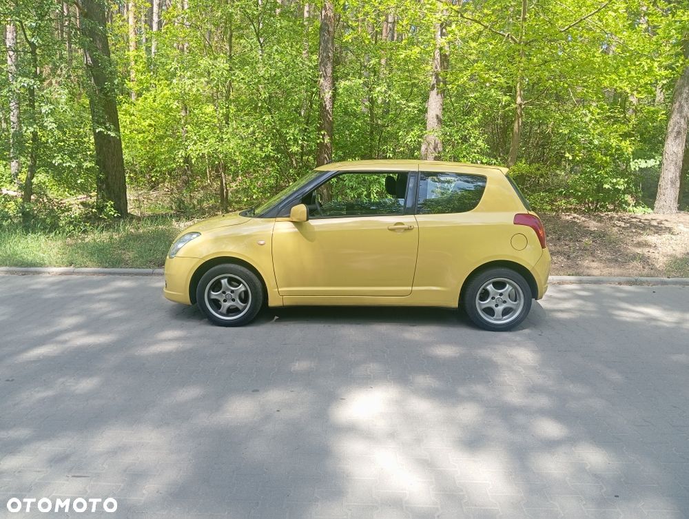 Suzuki Swift - 3