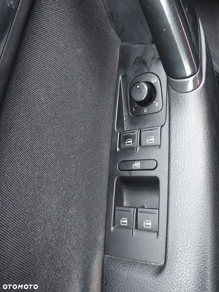 Volkswagen Passat 2.0 TDI Comfortline - 16