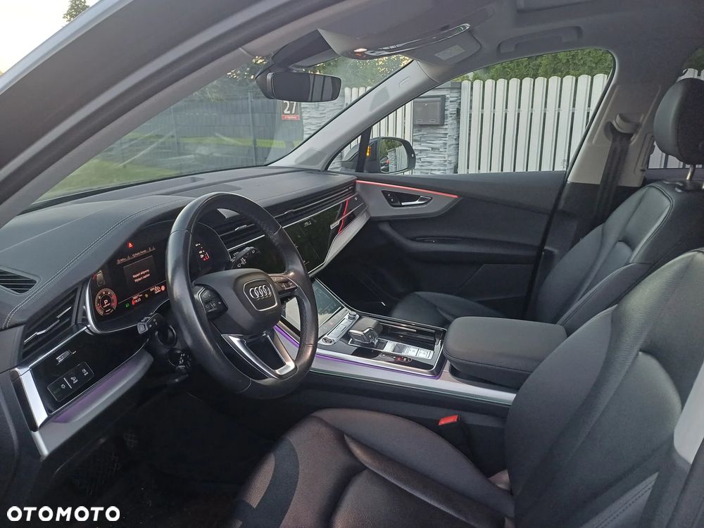 Audi Q7 - 10