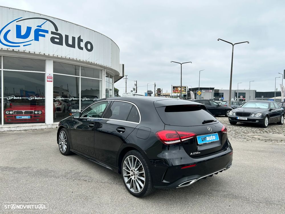 Mercedes-Benz A 250 e AMG Line - 15